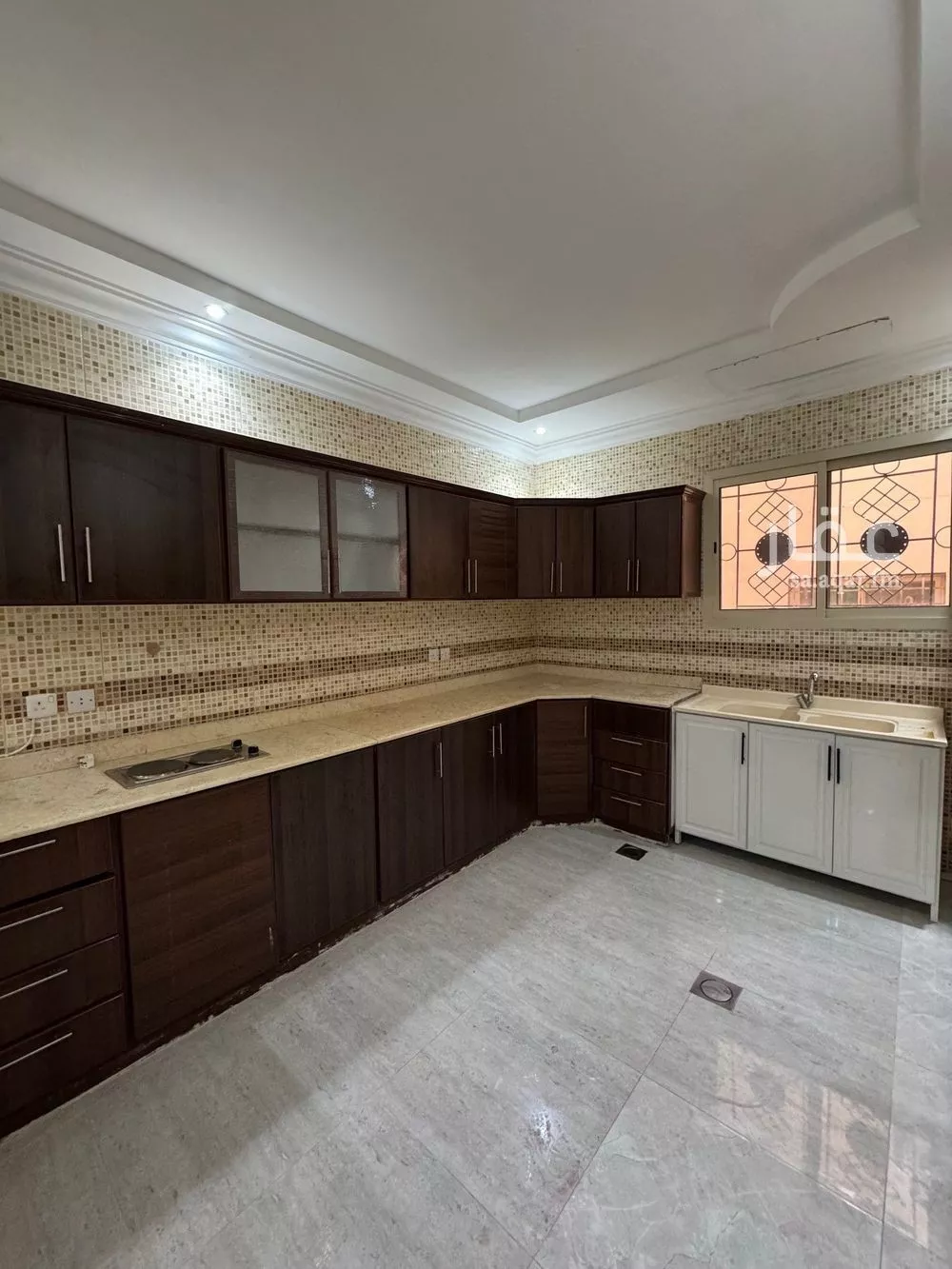 2 bedroom apartment in Al Yasmin 6