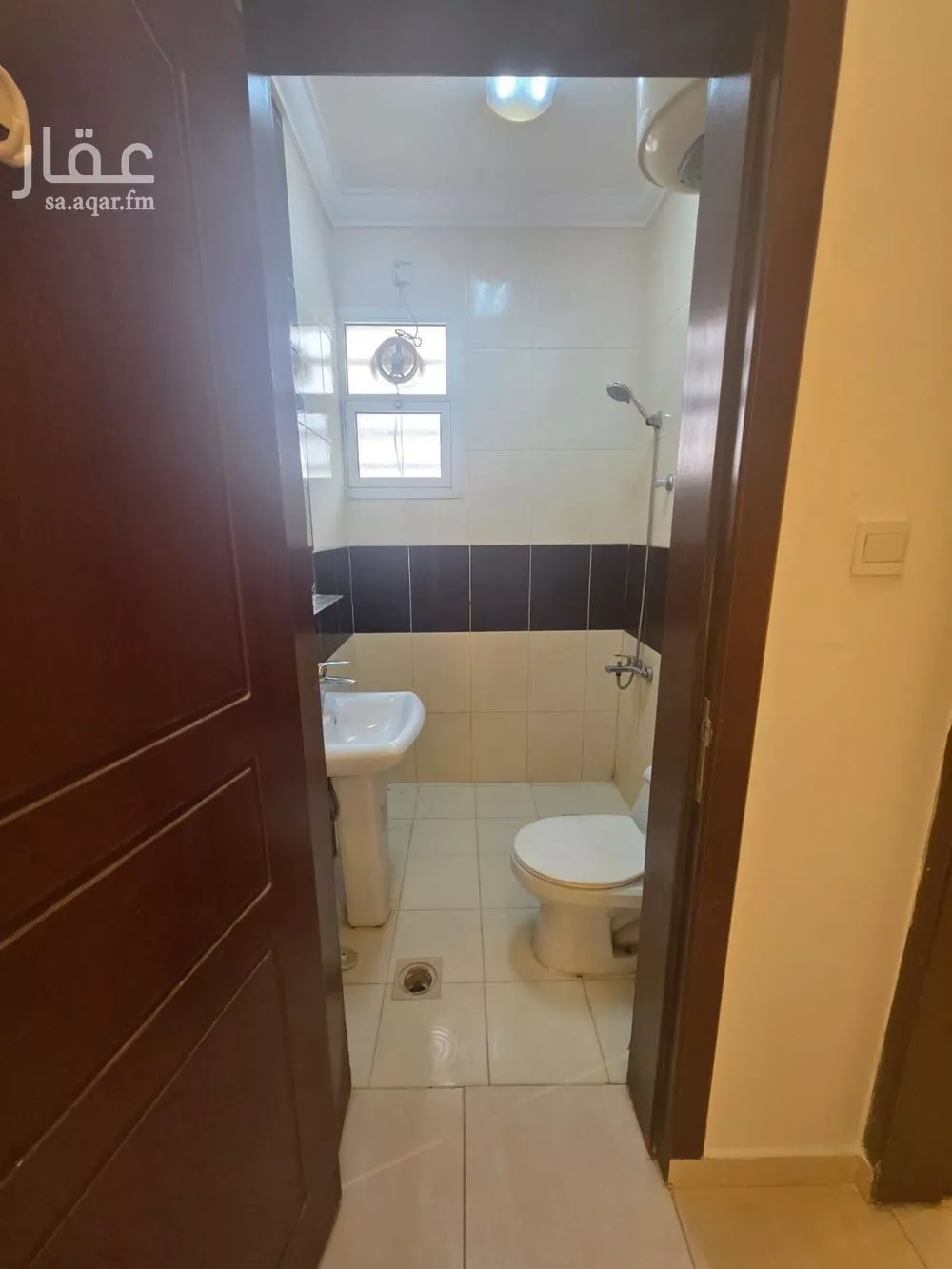 شقة 3 غرف في الوادي 8