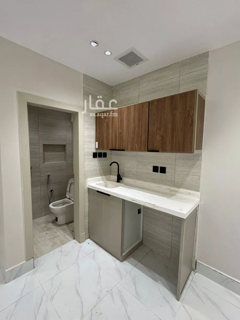 شقة 2 غرف في الروابي 7