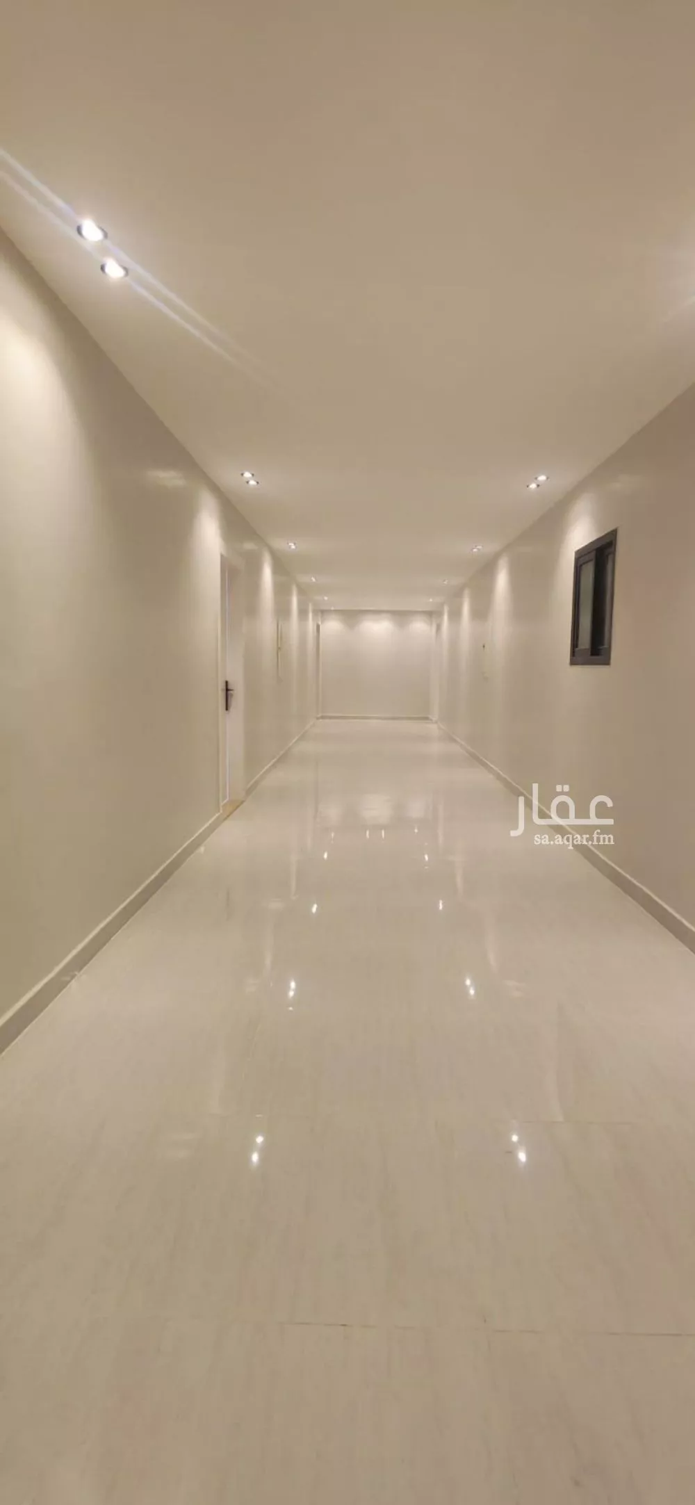 شقة 1 غرف في المربع 18