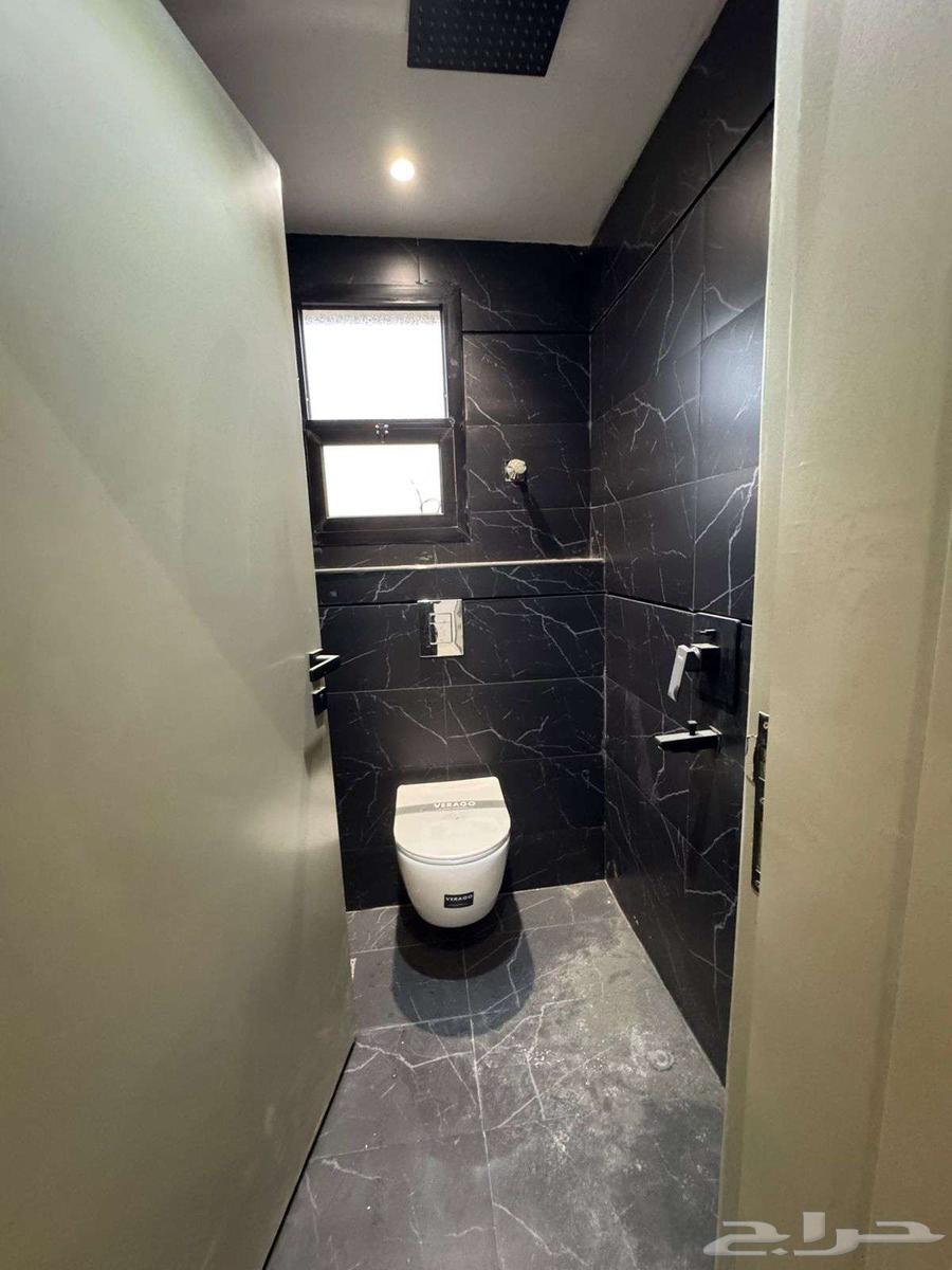 فيلا 4 غرف في المرجان 3