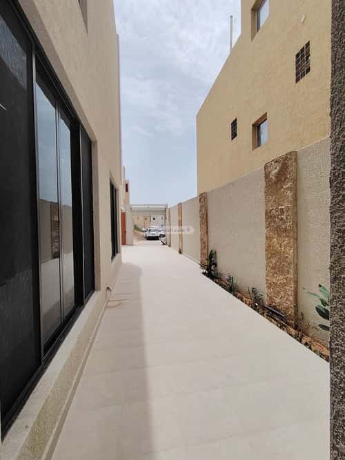 5 bedroom villa in Al Rimal 15
