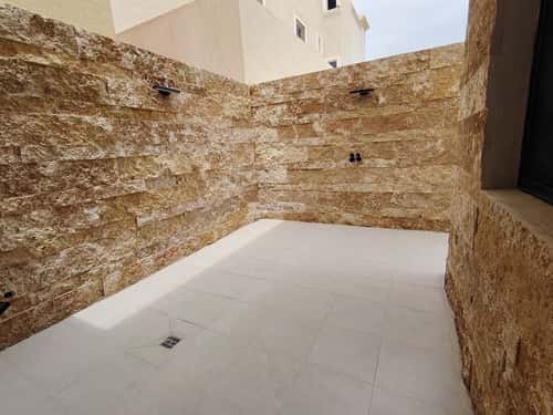 5 bedroom villa in Al Rimal 16