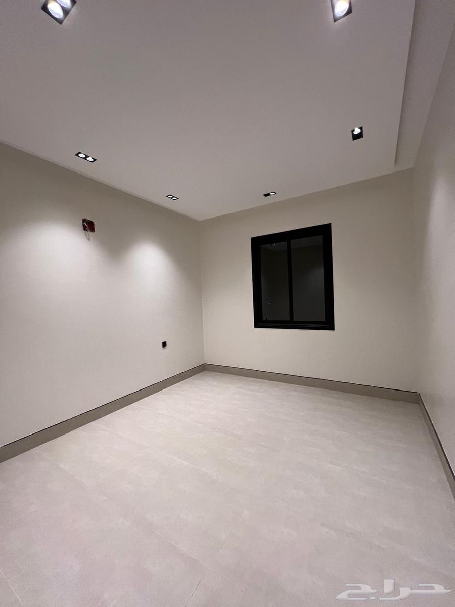 فيلا 4 غرف في الحزم 12