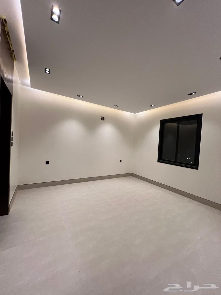 فيلا 4 غرف في الحزم 13