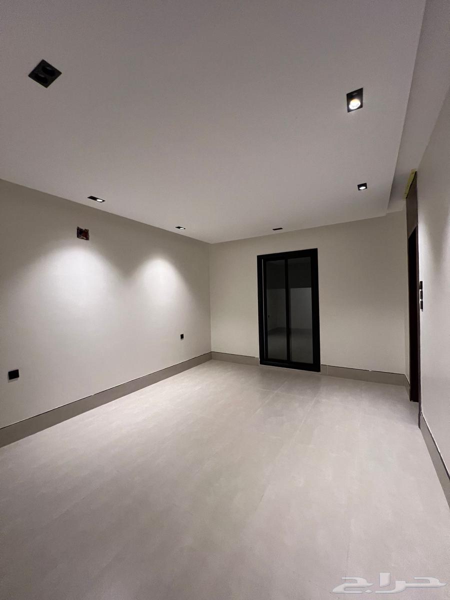 فيلا 4 غرف في الحزم 14