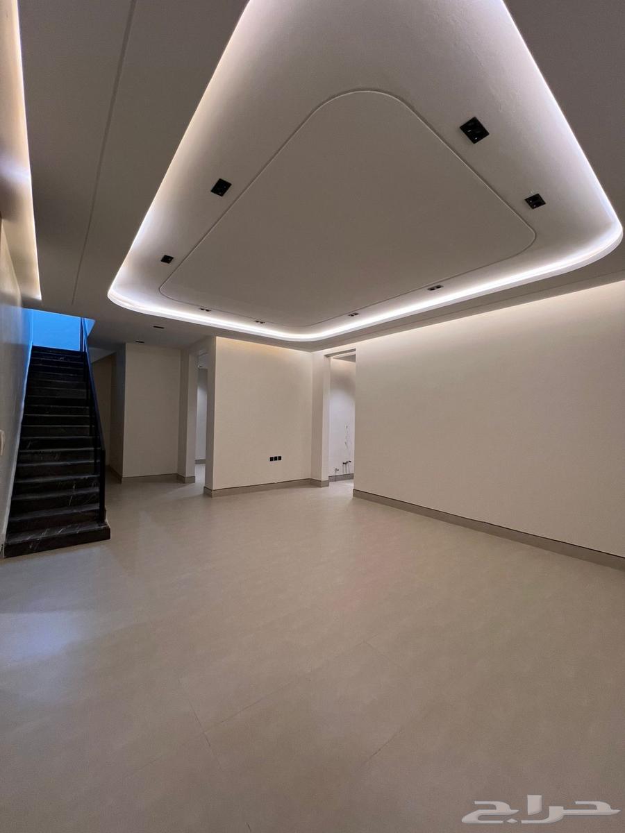 فيلا 4 غرف في الحزم 6