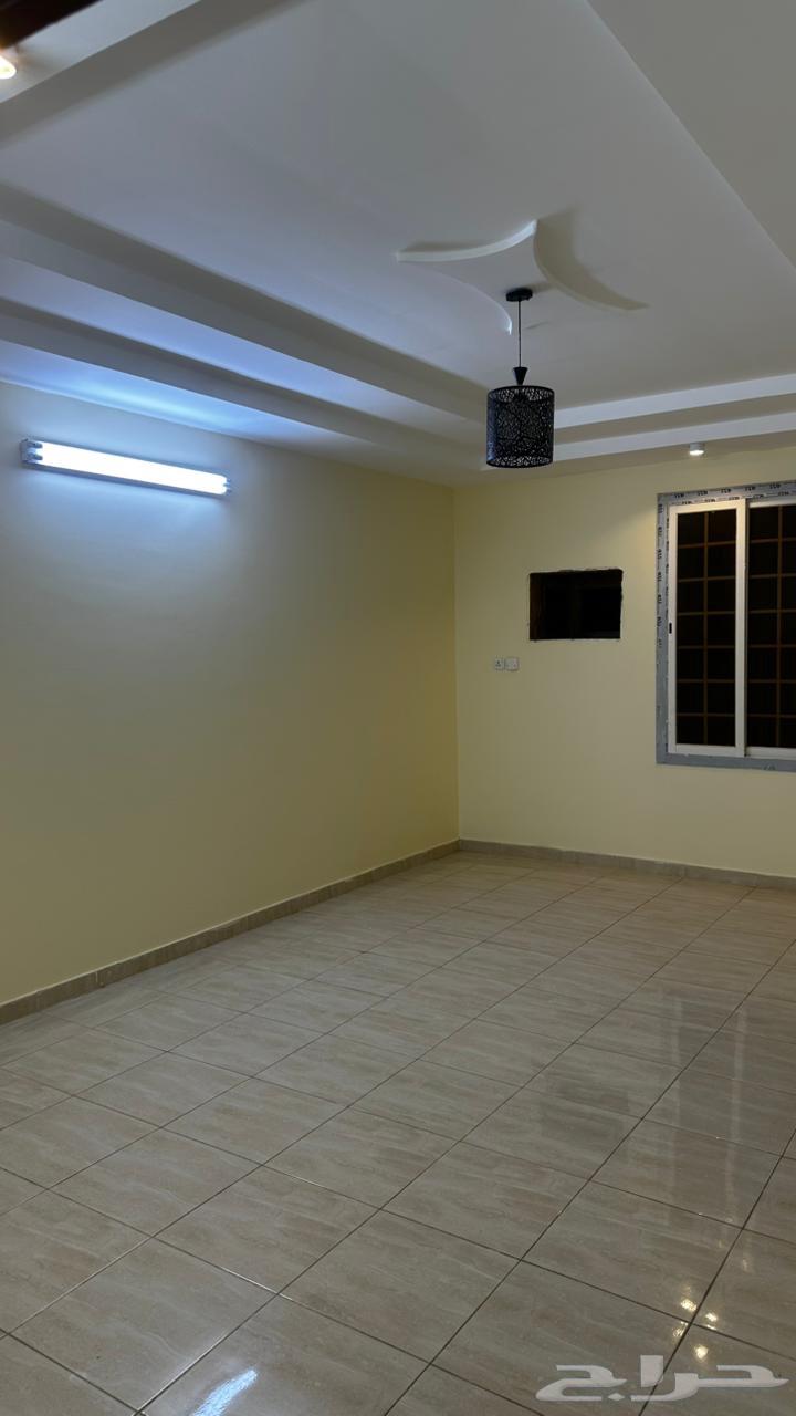 شقة 4 غرف في الفضيلة 2