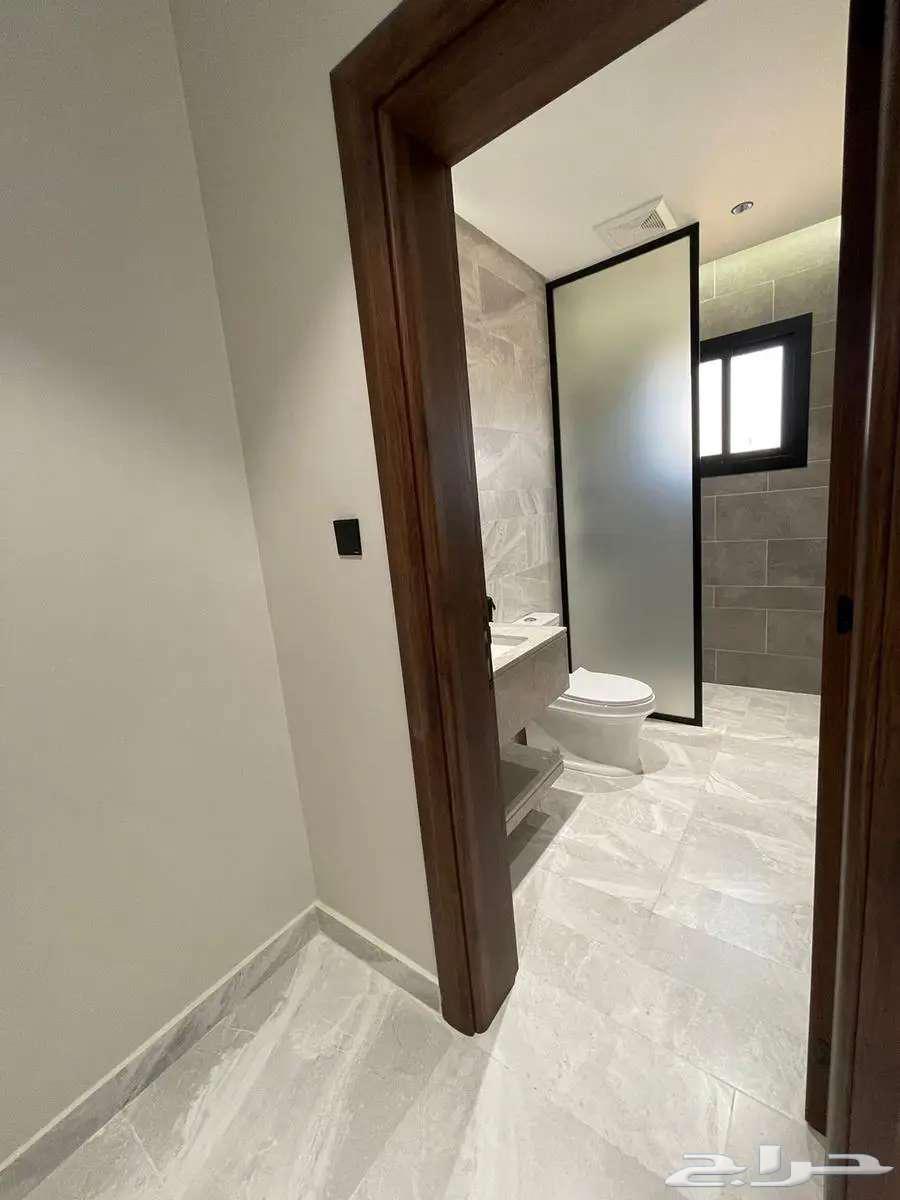 6 bedroom apartment in Al Salamah 5