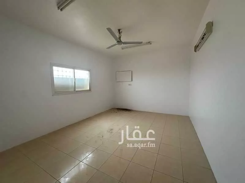 فيلا 5 غرف في العزيزية 5