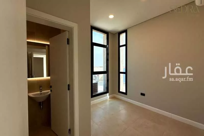 4 bedroom villa in Riyadh 5