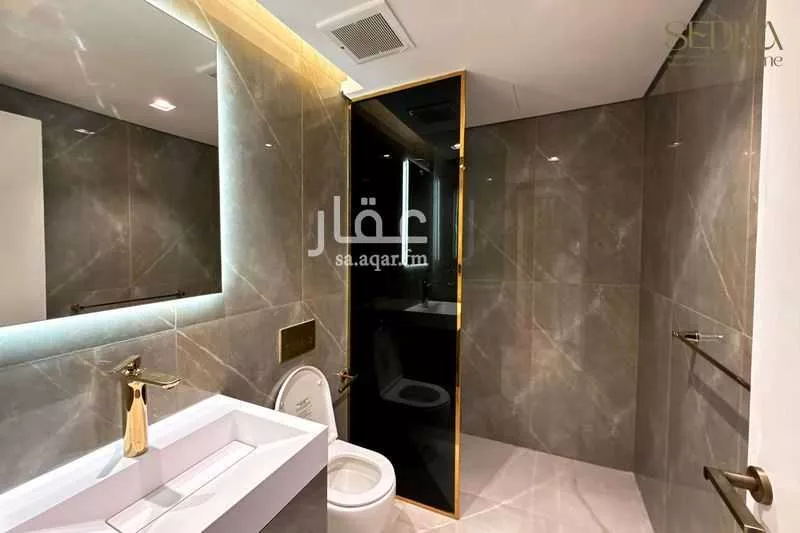 4 bedroom villa in Riyadh 9