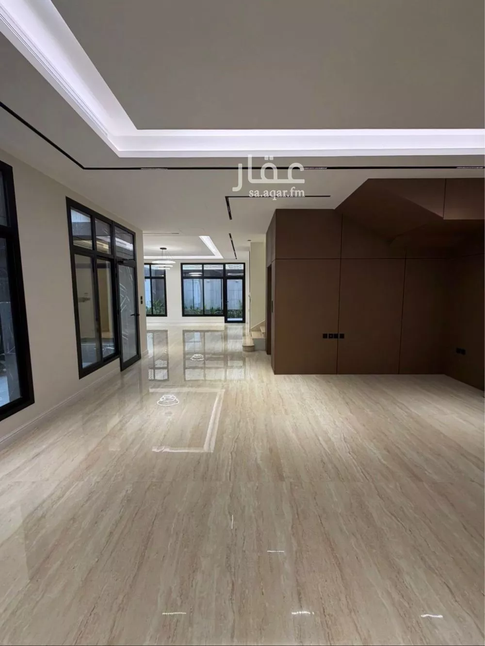 فيلا 6 غرف في النرجس 5