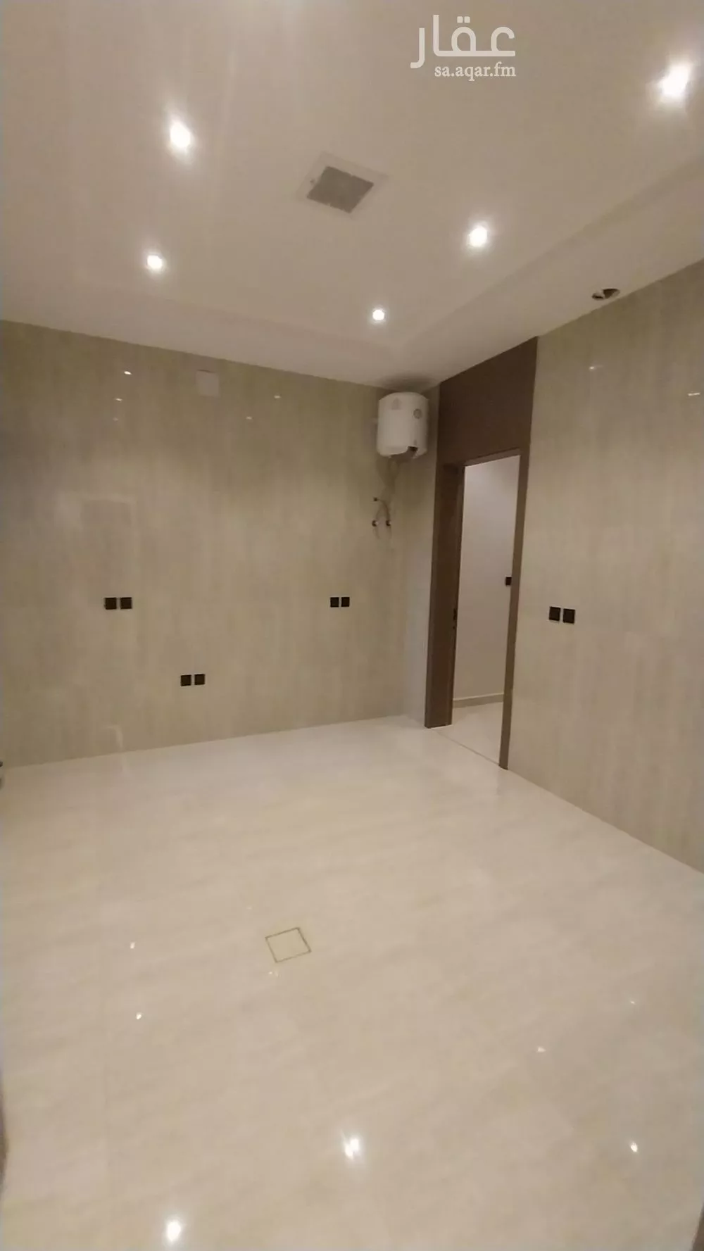 فيلا 8 غرف في الرمال 4