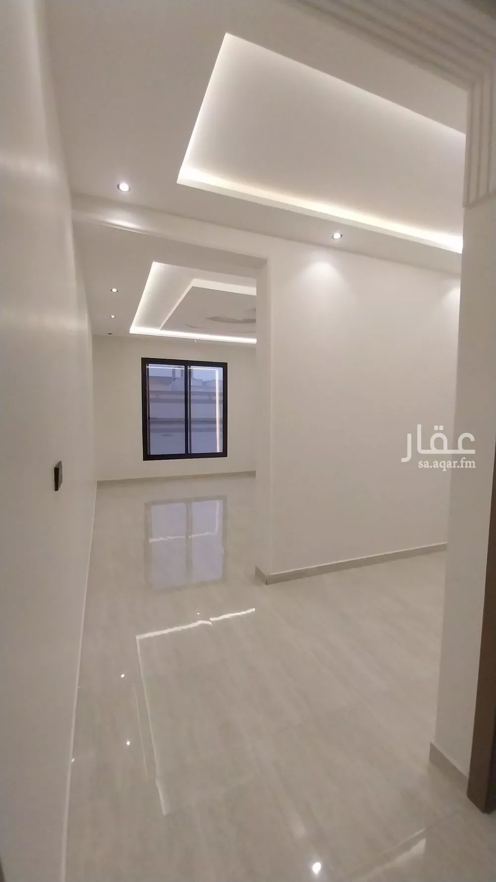 فيلا 8 غرف في الرمال 10