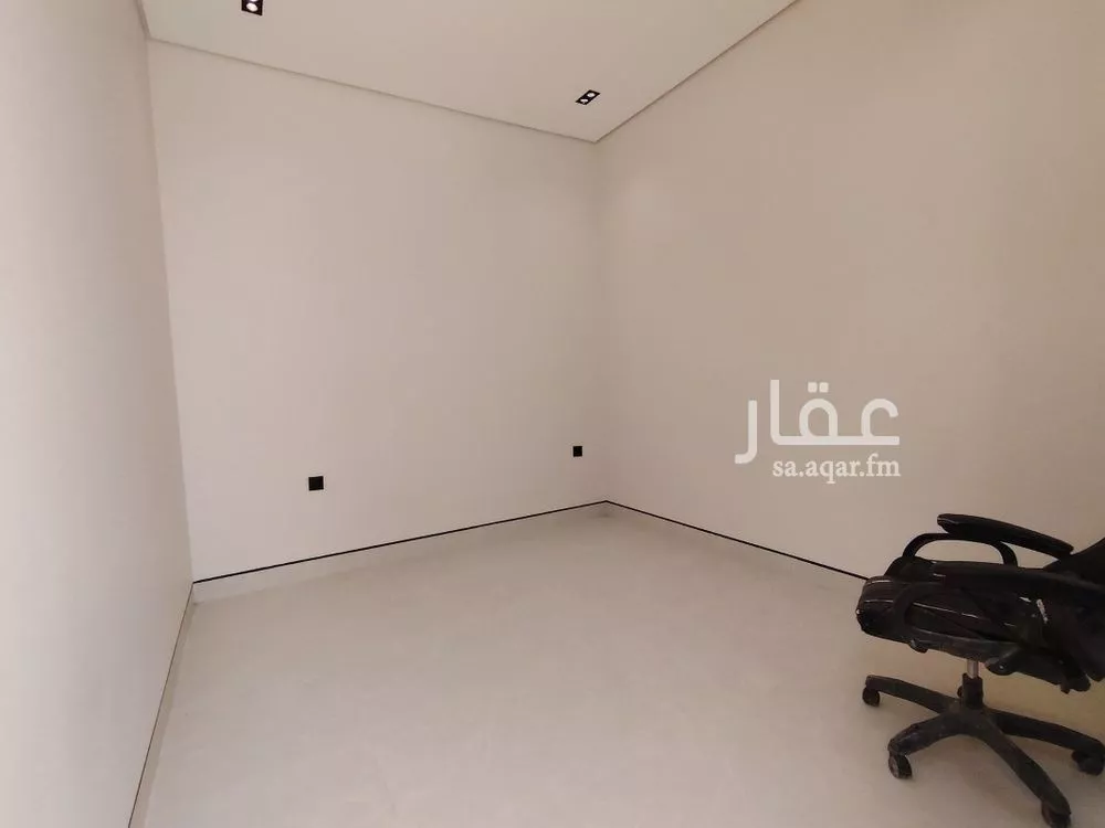 5 bedroom villa in Al Rimal 12