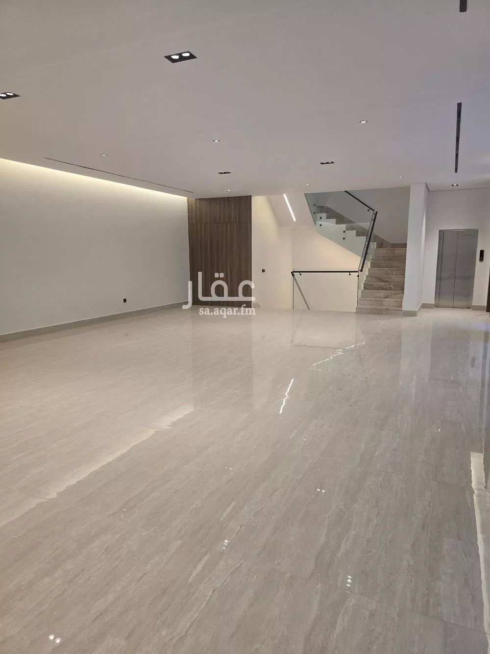 فيلا 5 غرف في النخيل 20