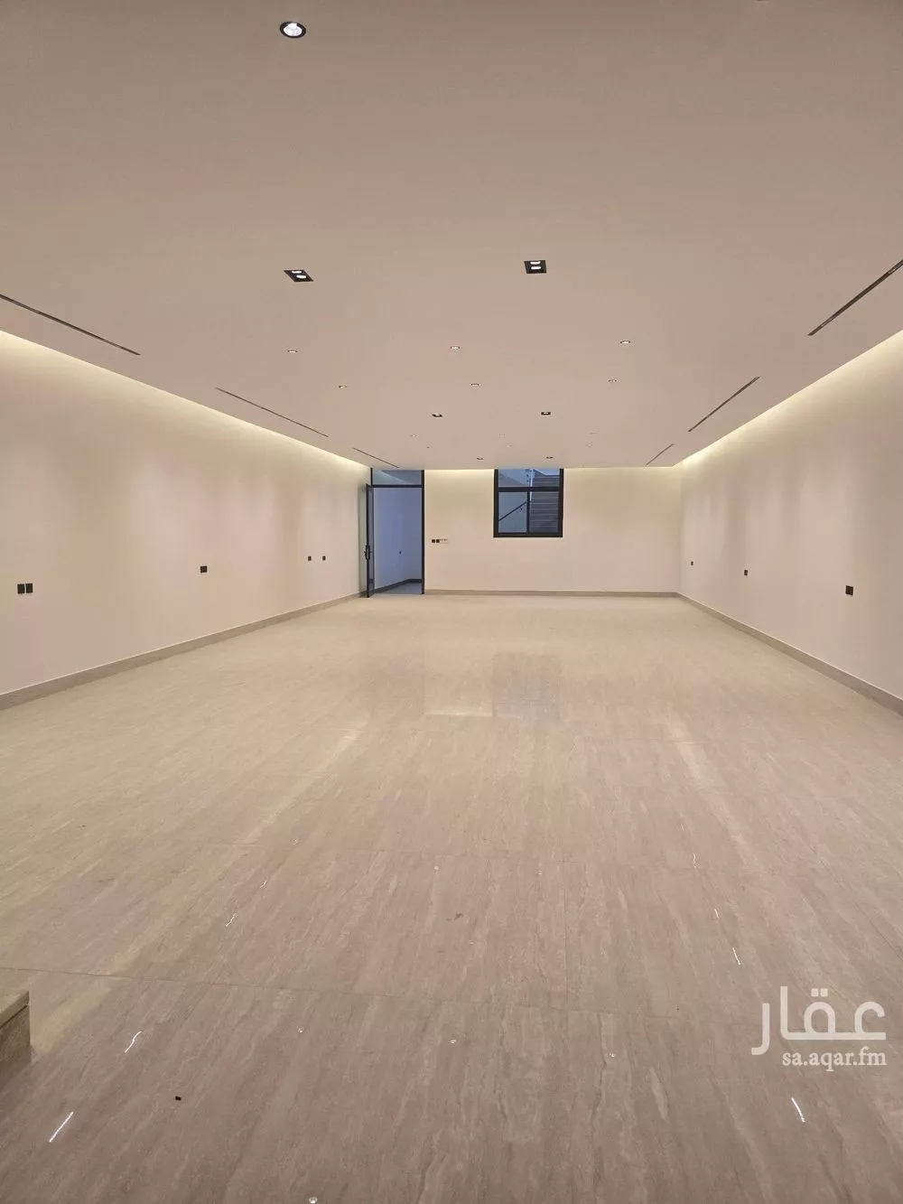 فيلا 5 غرف في النخيل 7