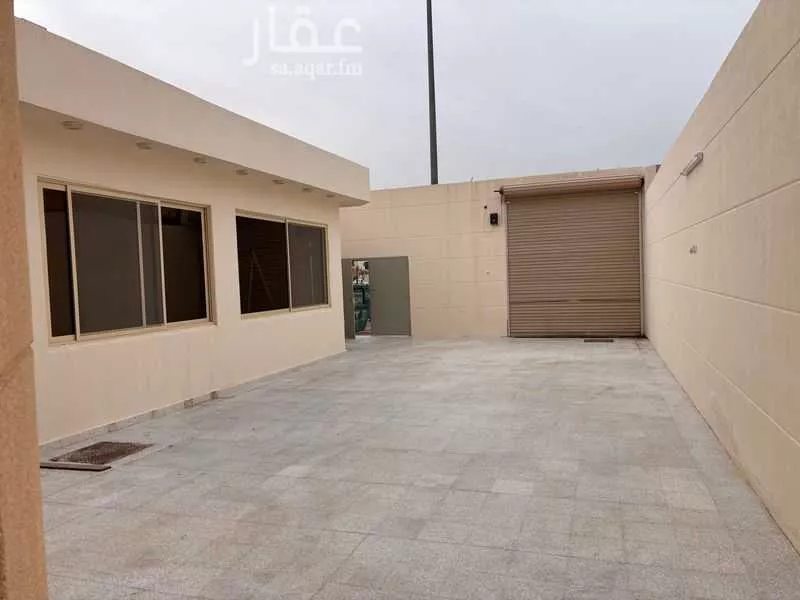 6 bedroom villa in Al Falah 2