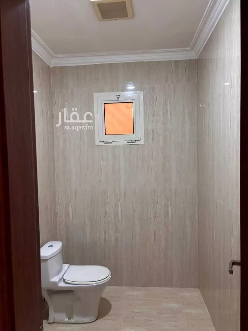 6 bedroom villa in Al Falah 11