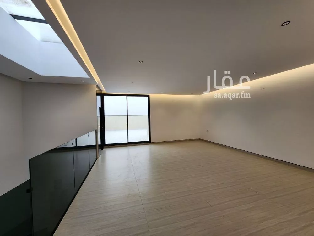 فيلا 4 غرف في العارض 15