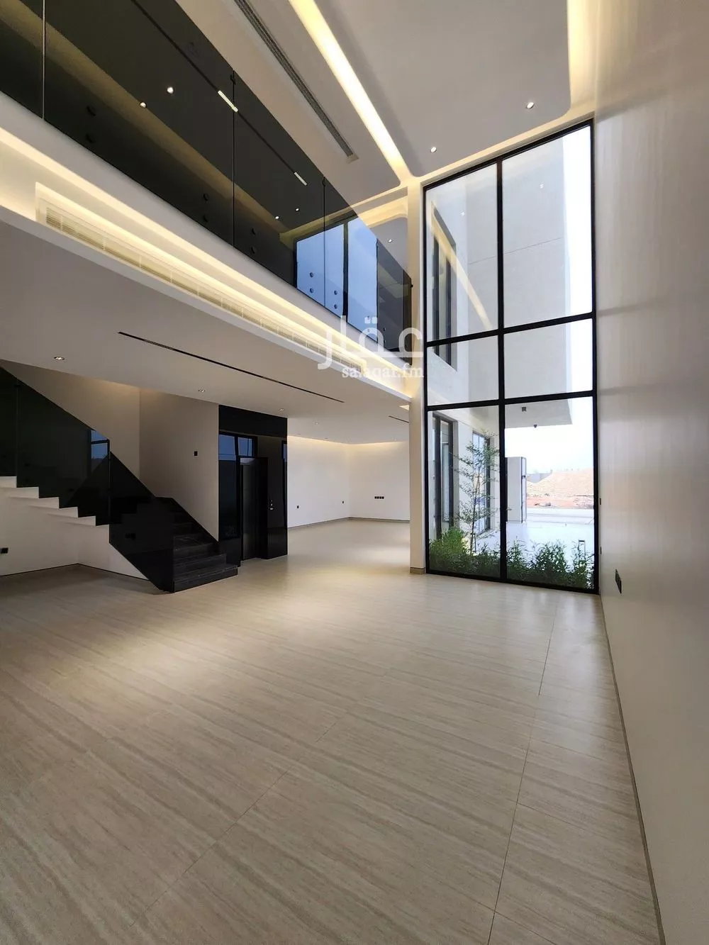 فيلا 4 غرف في العارض 24