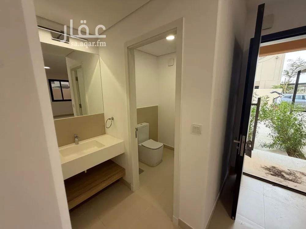 فيلا 4 غرف في المونسية 16