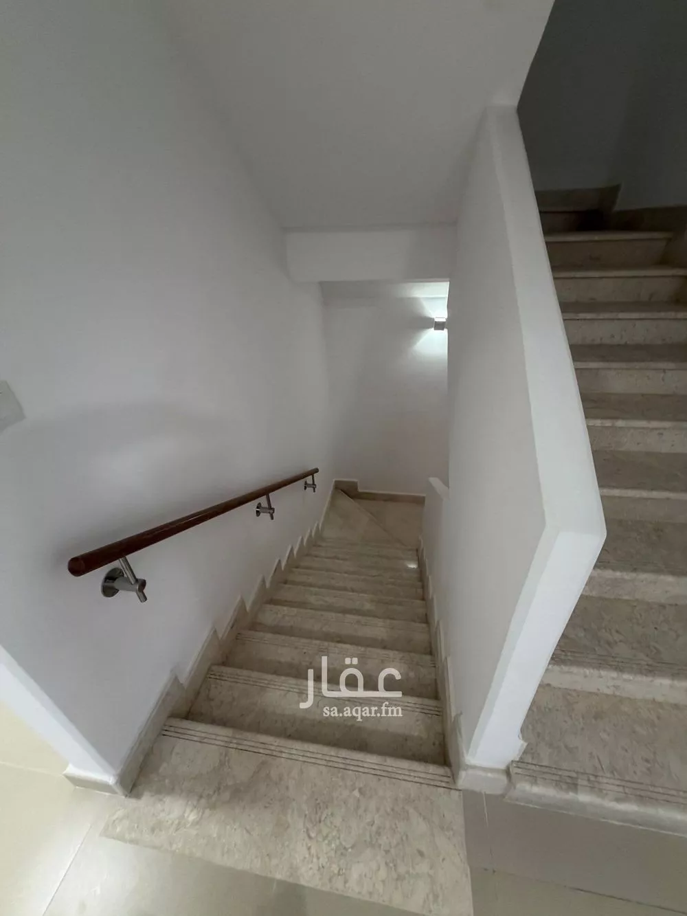 فيلا 4 غرف في المونسية 20