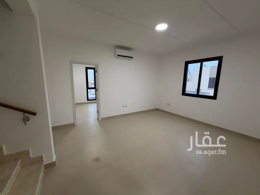 فيلا 4 غرف في المونسية 21