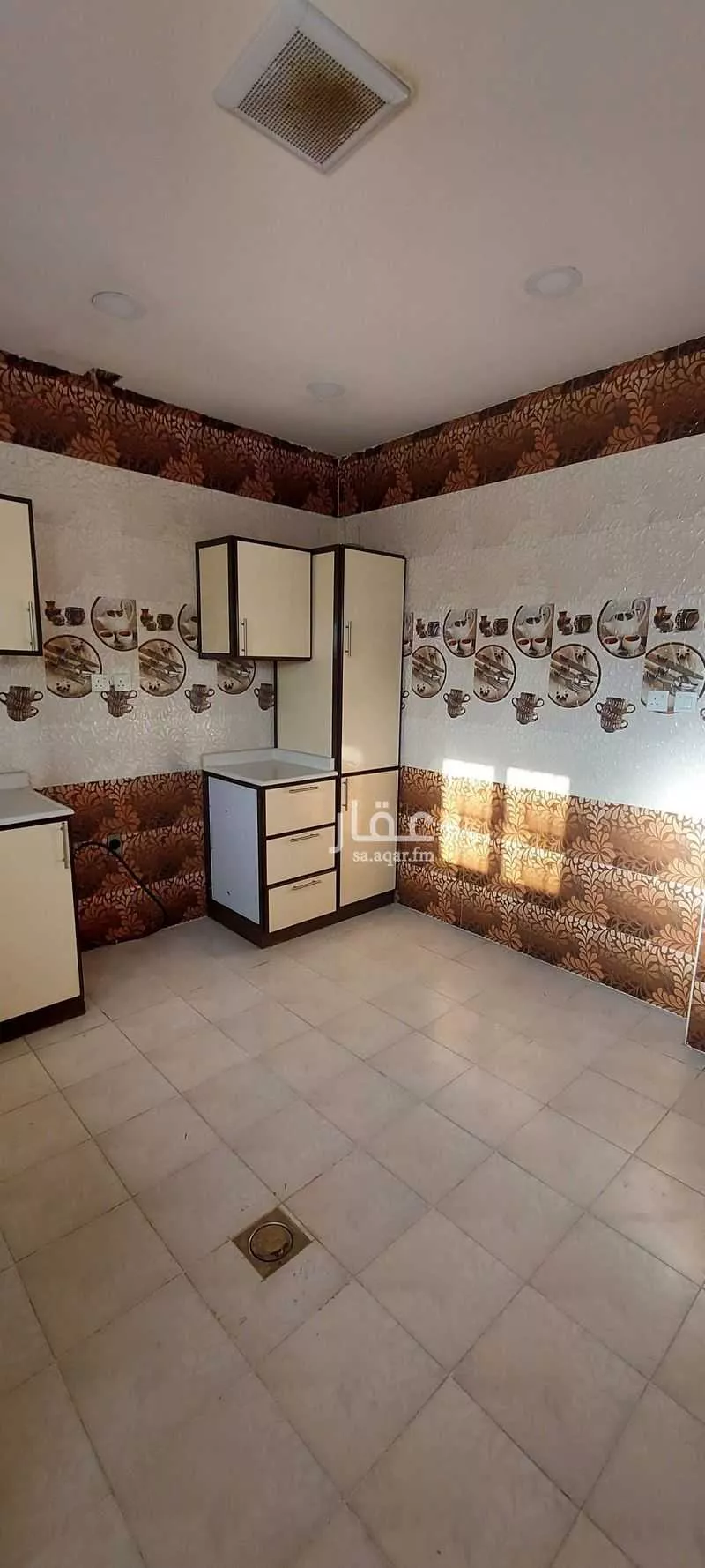 شقة 4 غرف في الفرسان 15