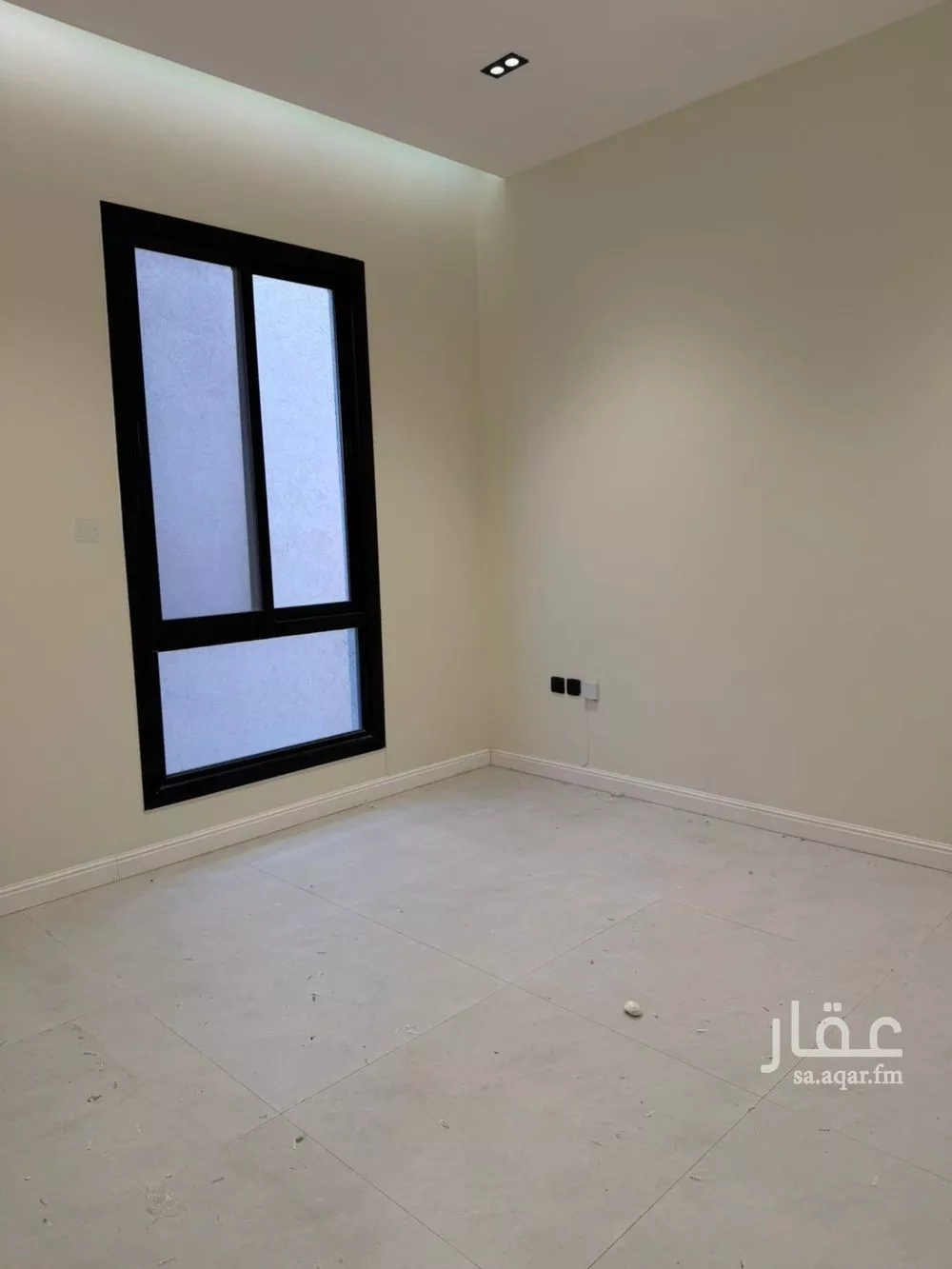 شقة 3 غرف في الملقا 2