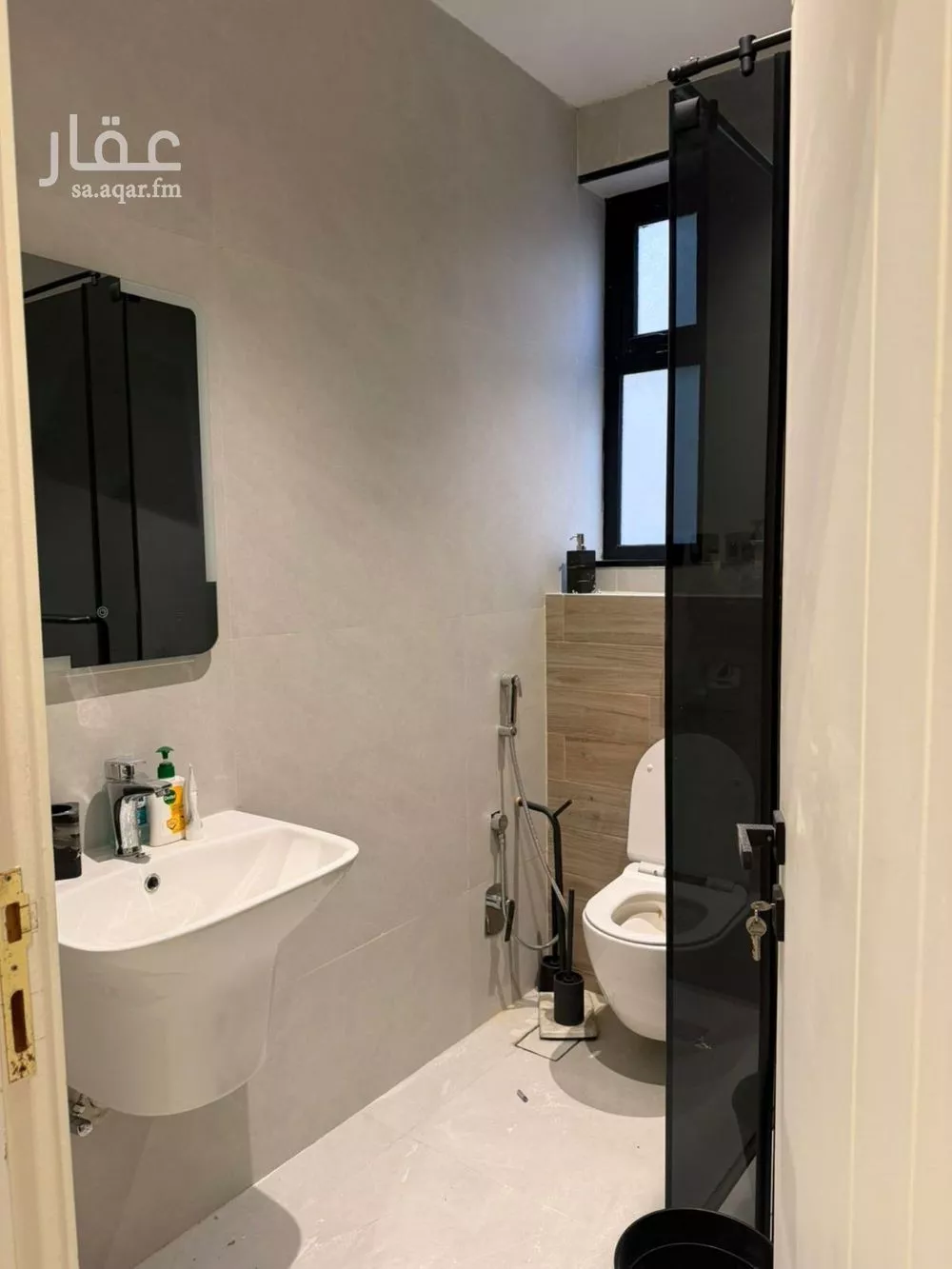 شقة 3 غرف في الملقا 13