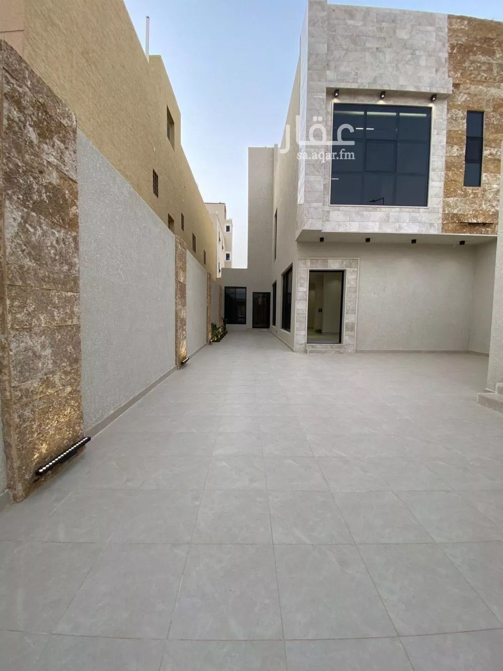 فيلا 5 غرف في الرمال 2