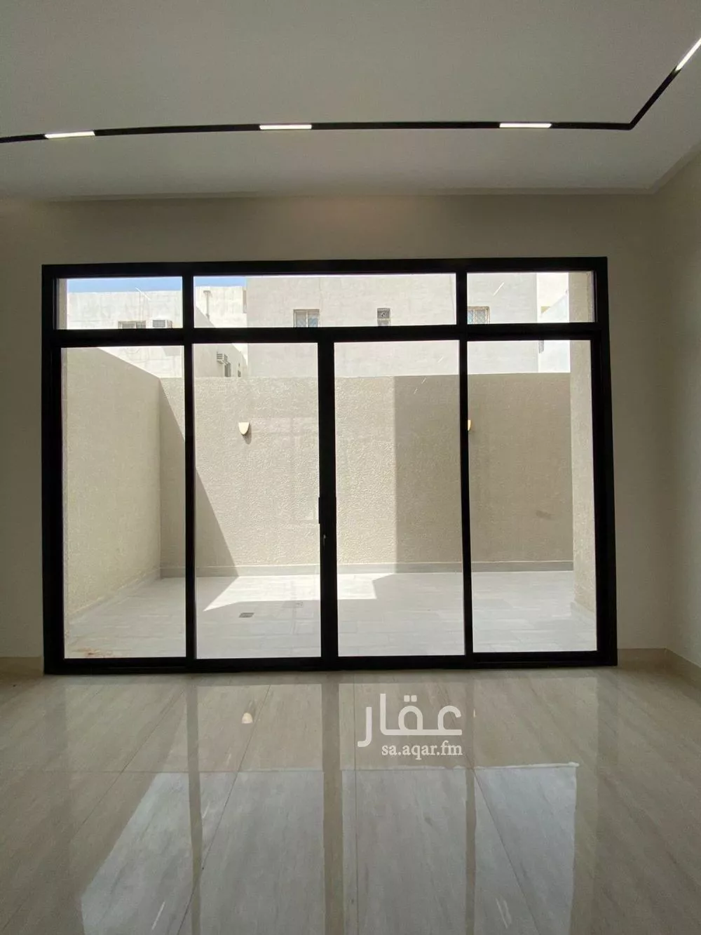 فيلا 5 غرف في الرمال 20