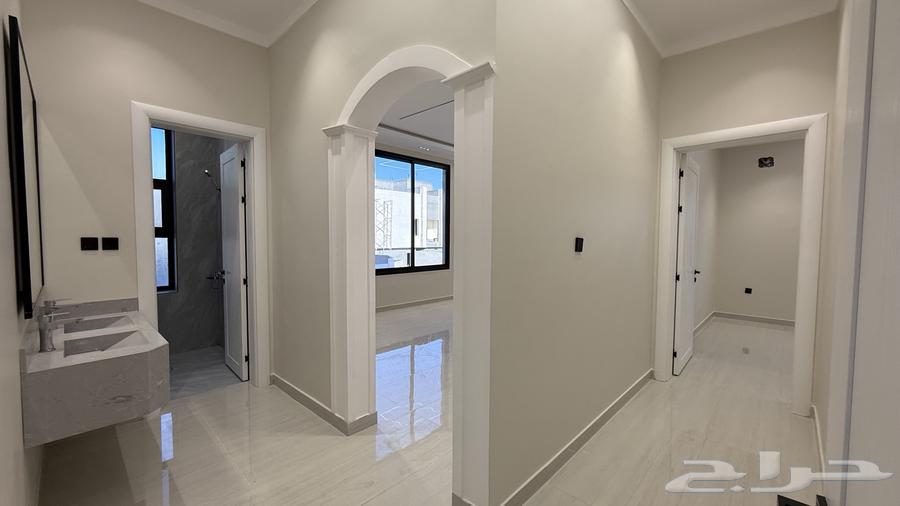 شقة 4 غرف في طيبة 2