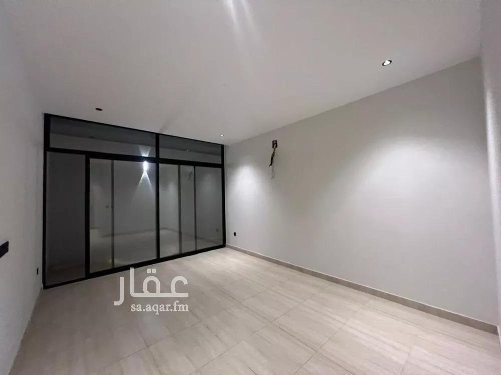 شقة 3 غرف في الرمال 18