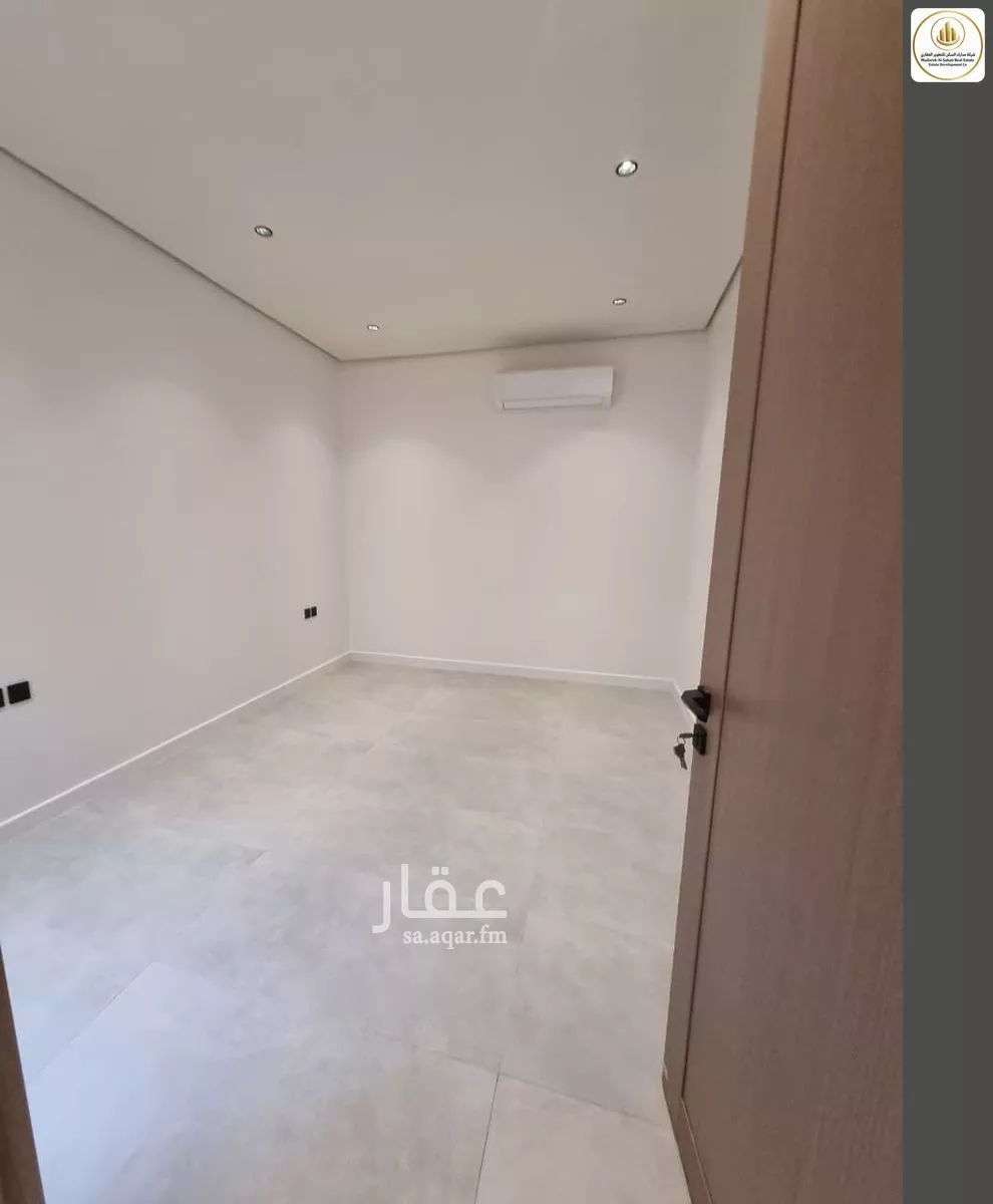 9 bedroom apartment in Al Narjis 6