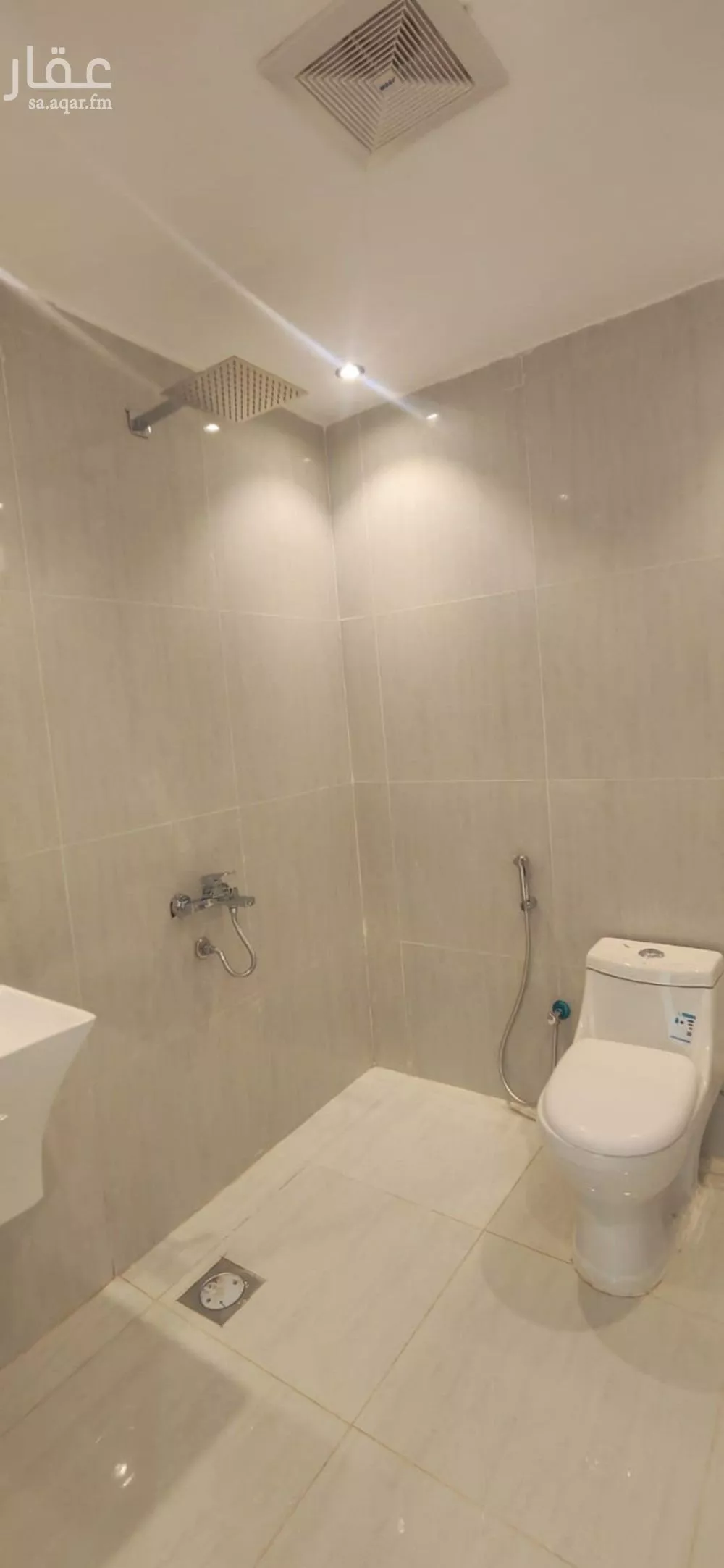 شقة 2 غرف في المربع 12