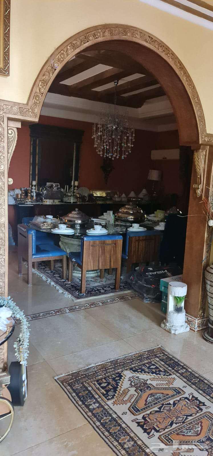 فيلا 10 غرف في الكورنيش 13