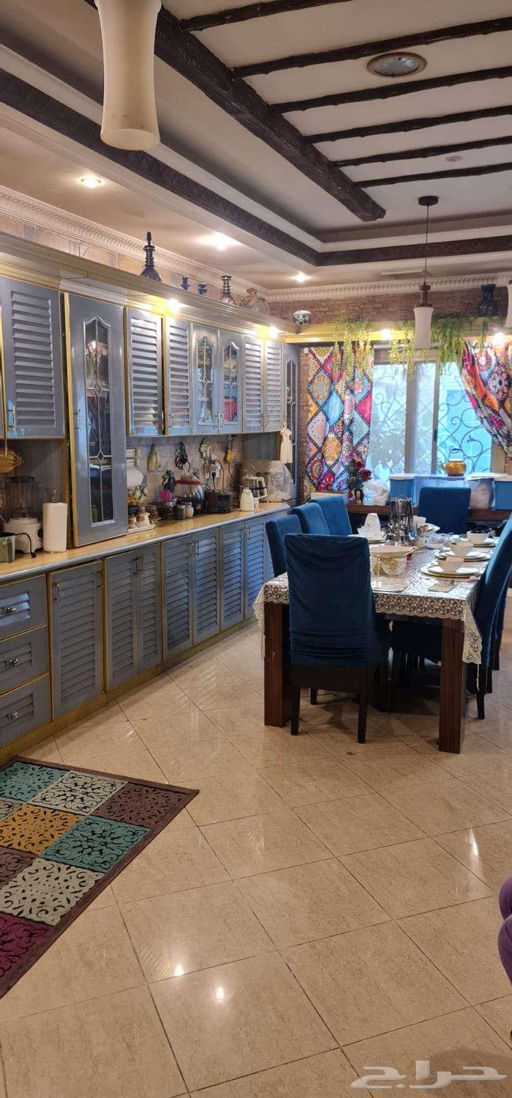 فيلا 10 غرف في الكورنيش 17