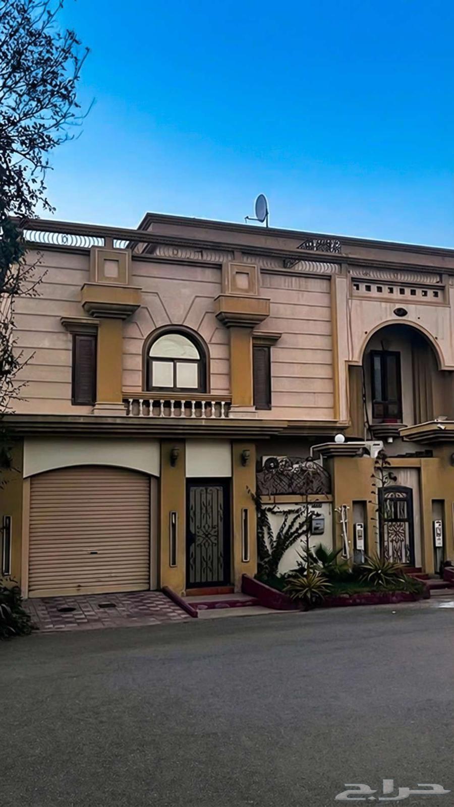 فيلا 10 غرف في الكورنيش 7