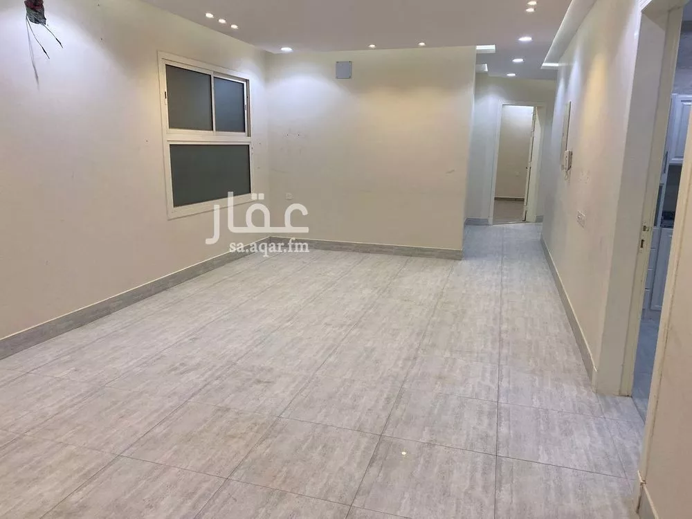 شقة 5 غرف في عكاظ 2