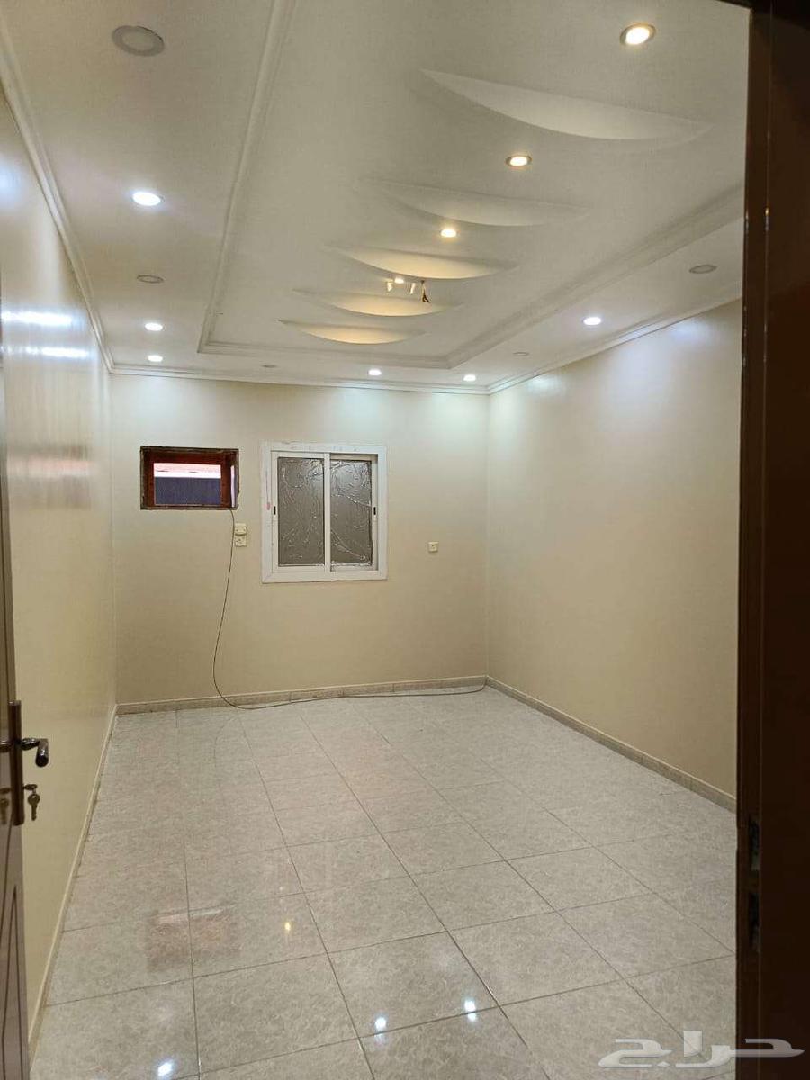 شقة 5 غرف في الملك فهد 5