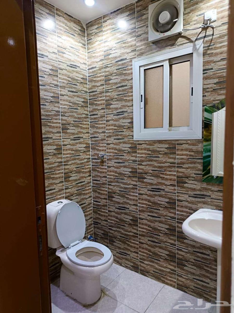 شقة 5 غرف في الملك فهد 9