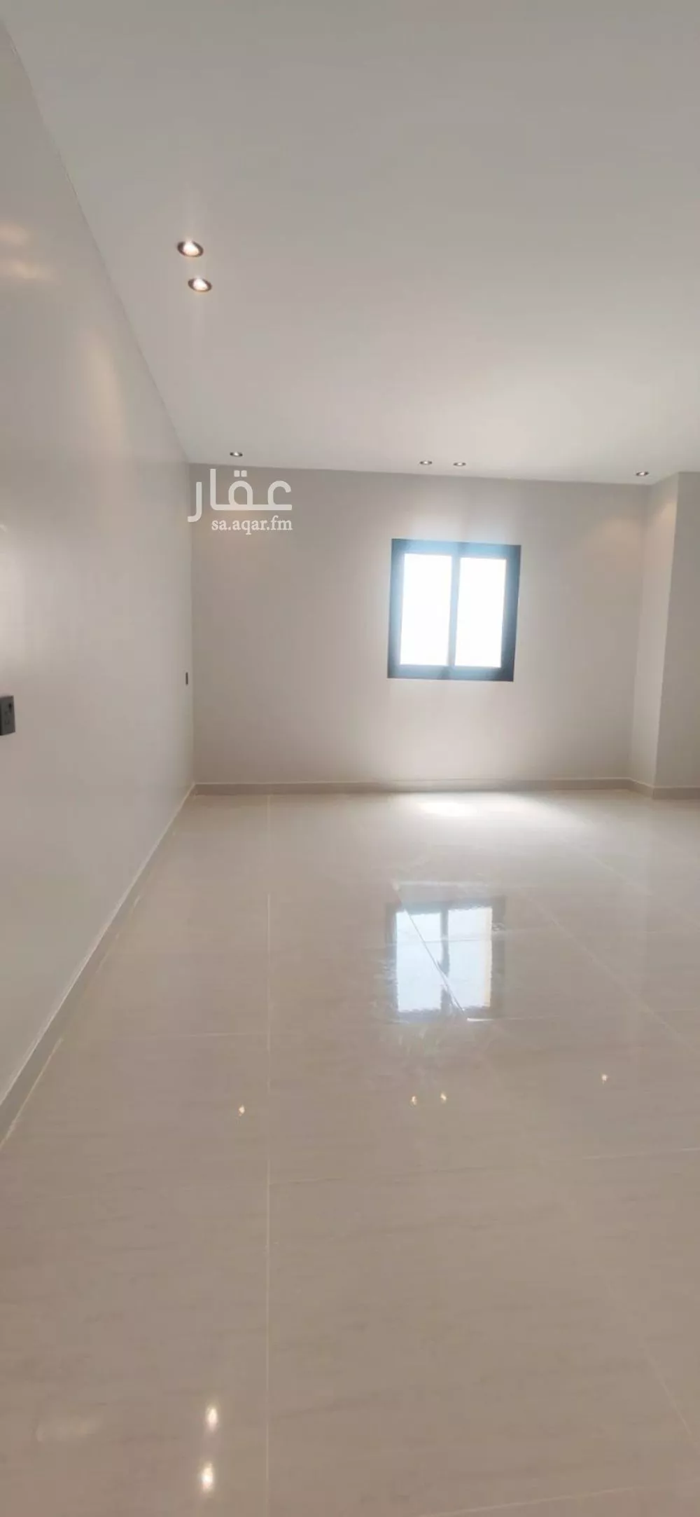 شقة 1 غرف في المربع 4