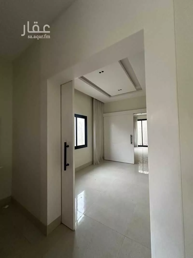 فيلا 7 غرف في المهدية 5