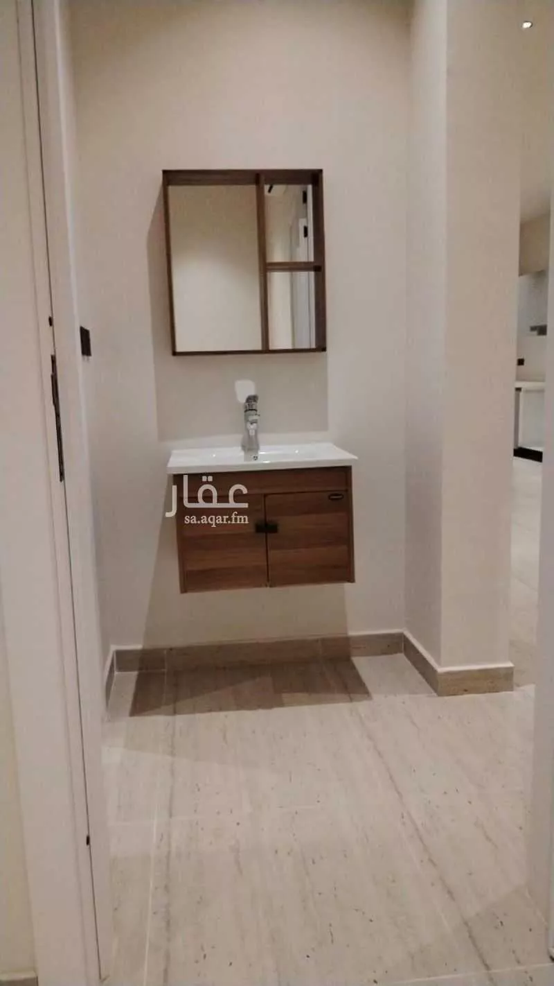 شقة 2 غرف في عرقة 3