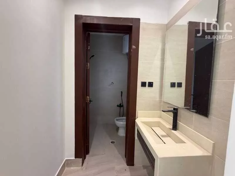 فيلا 5 غرف في الجنادرية 12