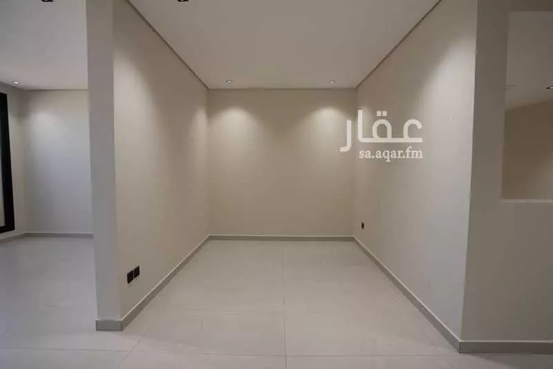 4 bedroom villa in Al Farouq 11