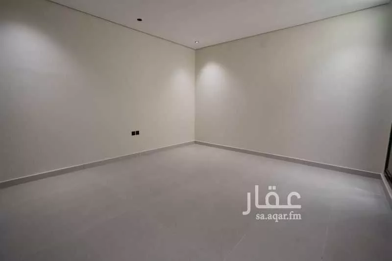 4 bedroom villa in Al Farouq 14